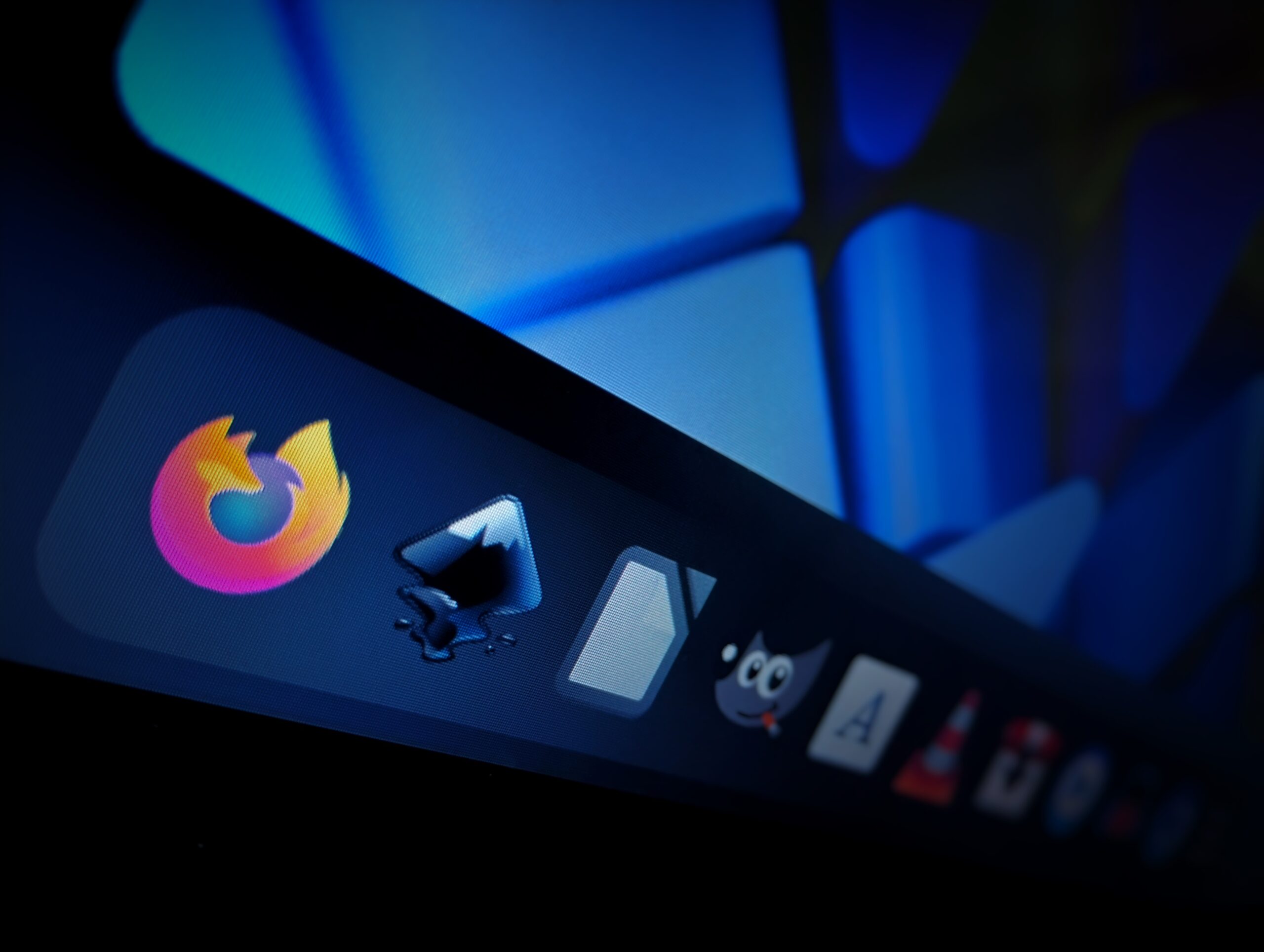 10 Must-Have Free and Open-Source Tools I Use Every Day for Work
